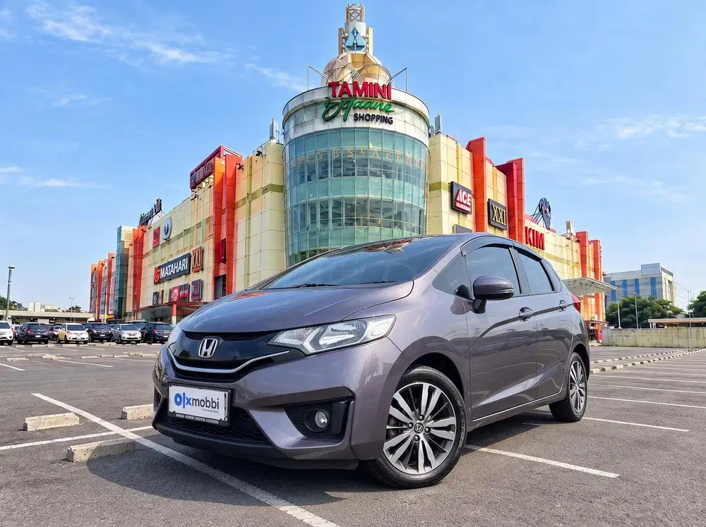 TDP RENDAH - Honda Jazz 1.5 S Bensin-AT 2018 Abu CJUIB