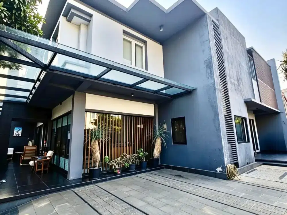 DIJUAL RUMAH TAMAN PERMATA BUANA JAKARTA BARAT, HOEK 2 KAVLING TAMAN LUAS!
