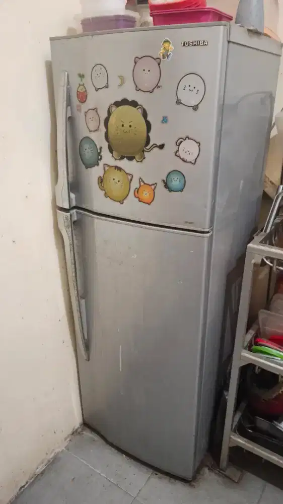 Kulkas bekas dingin