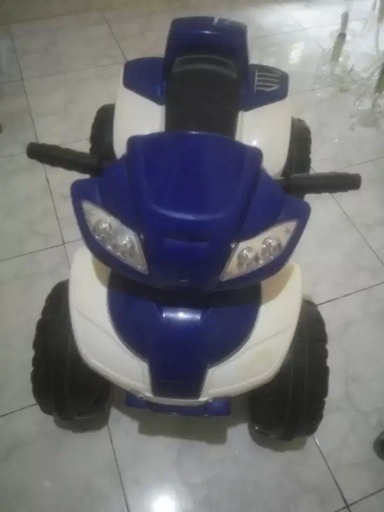 Maenan anak mobil aki charger