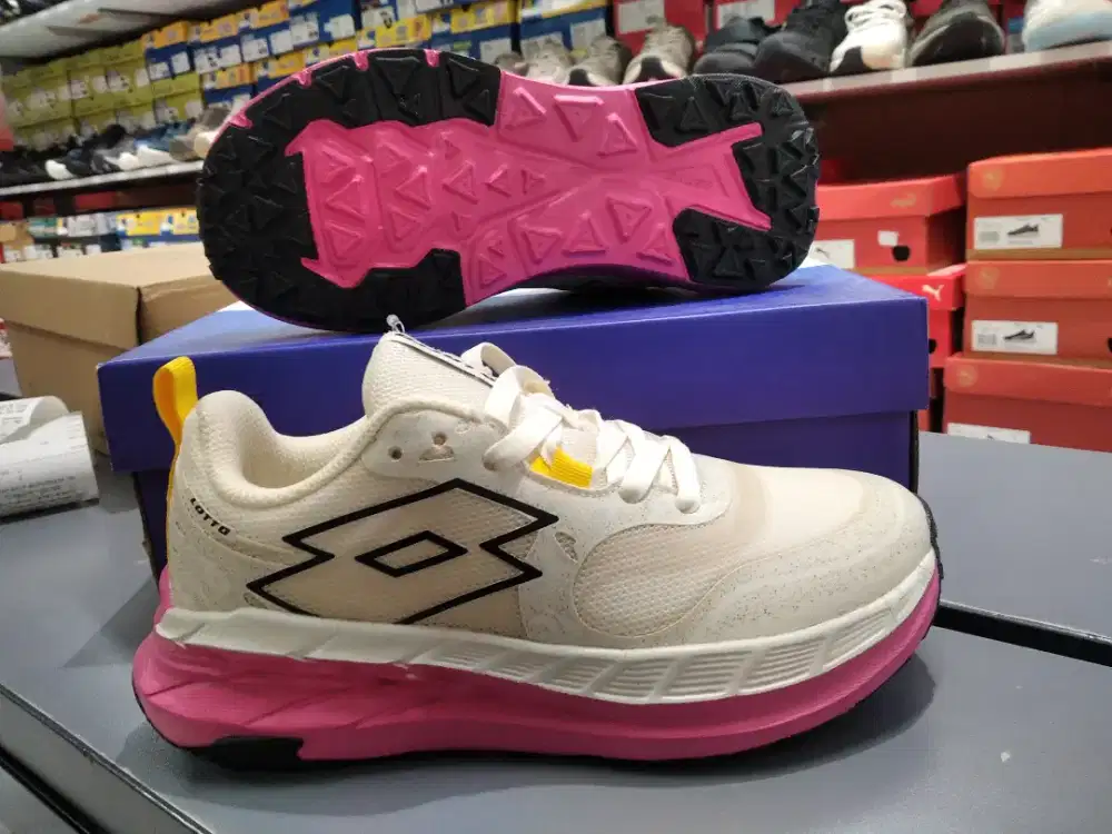 Sepatu lotto run size 36 murah