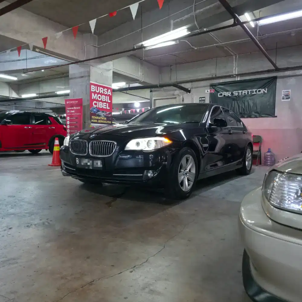 Dicari marketing  showroom mobil bekas