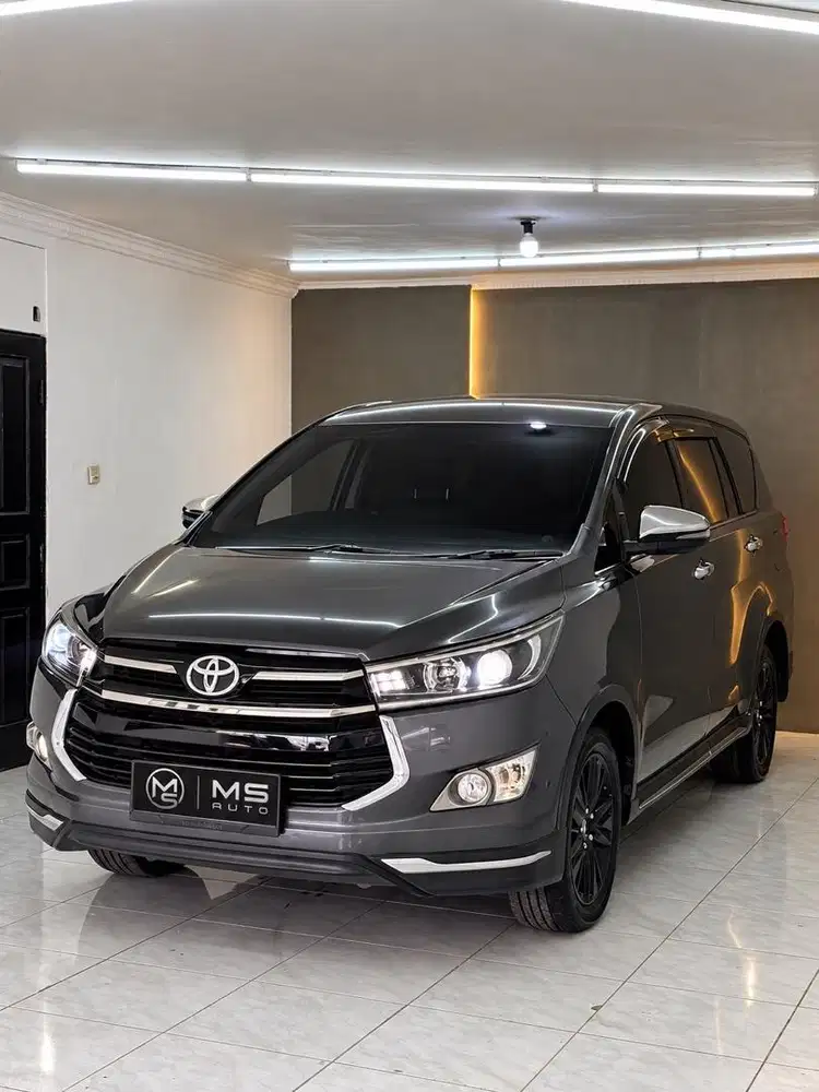 INNOVA VENTURER 2020