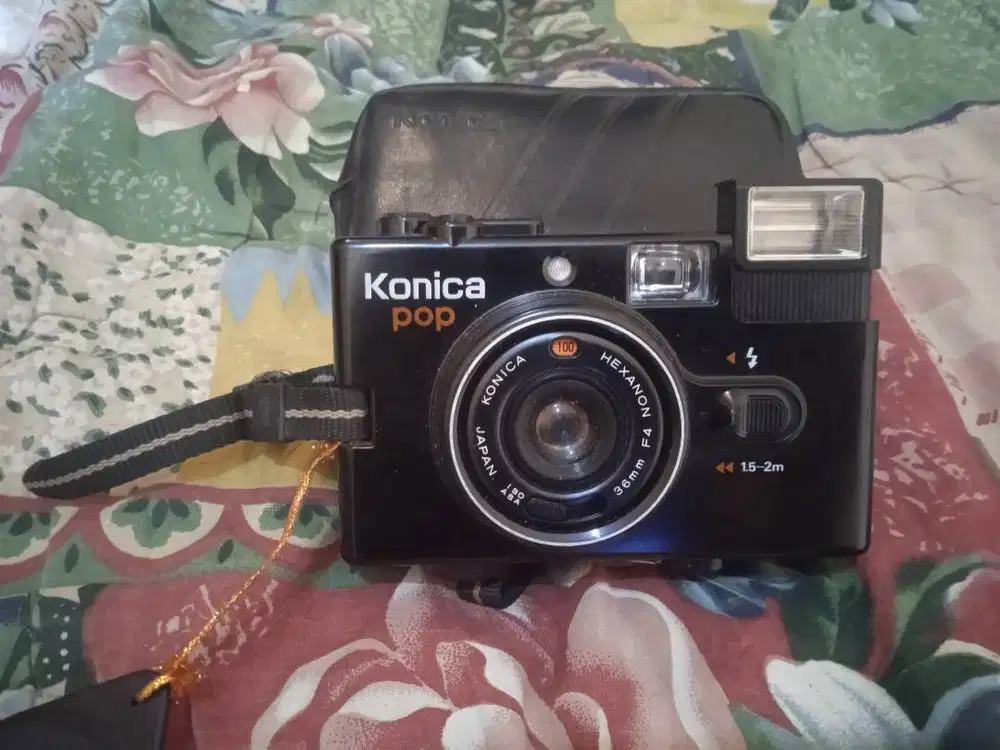 Kamera analog Konica pop xenanon