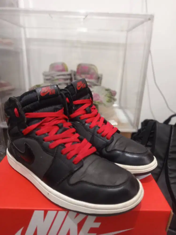 Nike Air jordan 1 black satin
