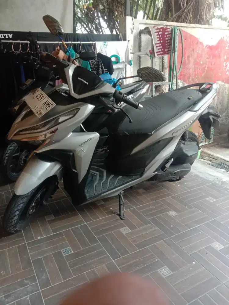 Vario 150 keyless 2018 silver
