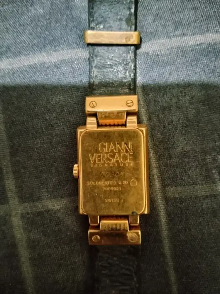 GIANNI VERSACE SIGNATURE GOLD PLATED G20 Ref 7009021