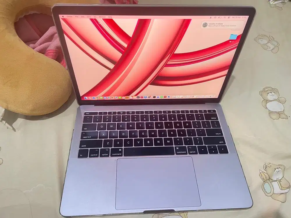 MacBook Pro 8/256 GB 2017 Normal dan Mulus