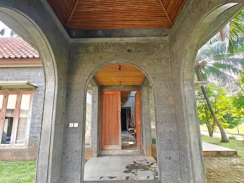 DIJUAL RUMAH VILLA MODERN TROPIS BSD BUKIT TERRACE GOLF, ADA SWIMMING POOL!