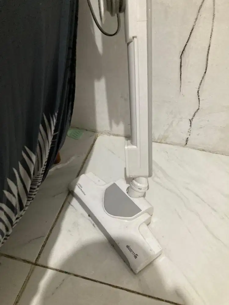 Vacuum cleaner penyedot debu deerma