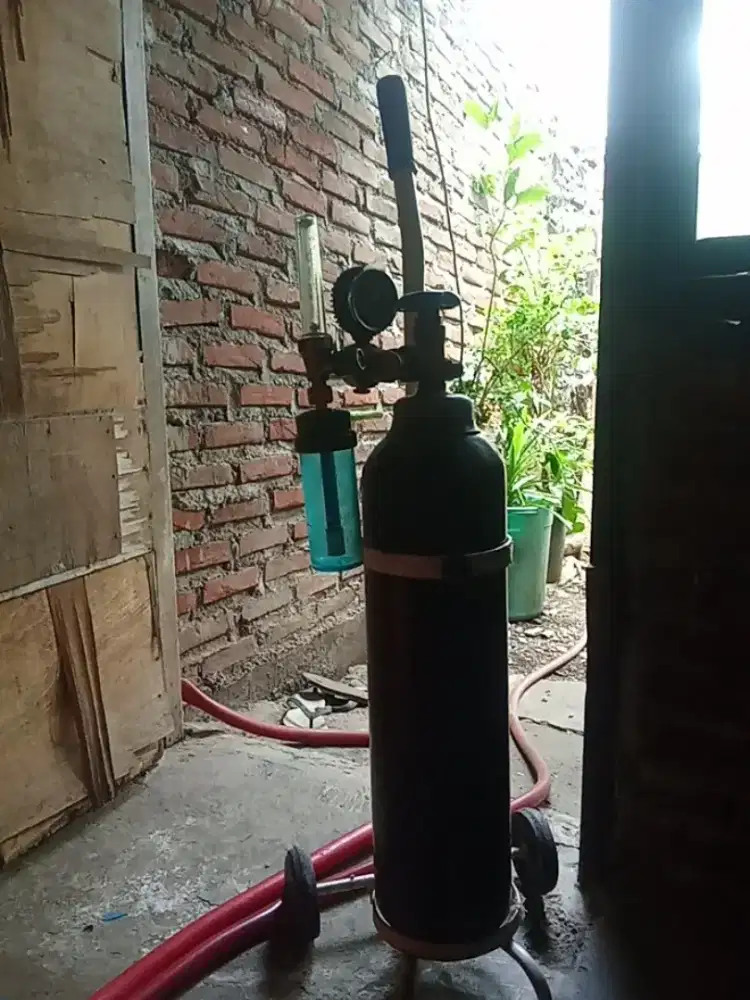 Tabung oksigen ukuran 1m³