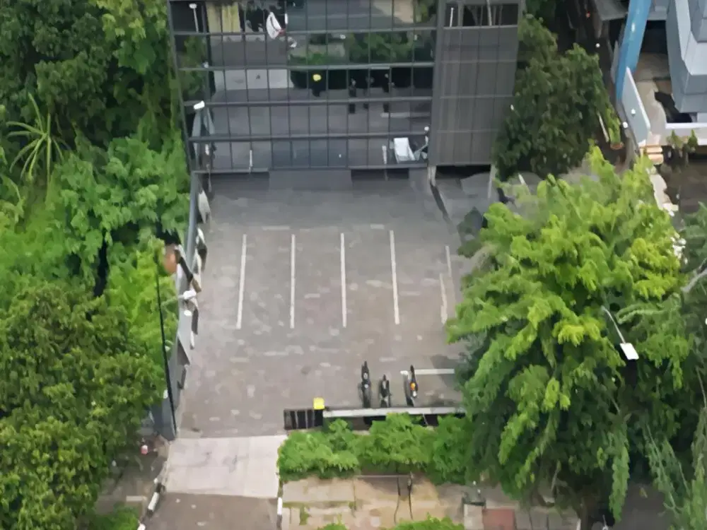 DIJUAL GEDUNG KOMERSIL SLIPI JAKARTA BARAT, JALAN UTAMA S. PARMAN!