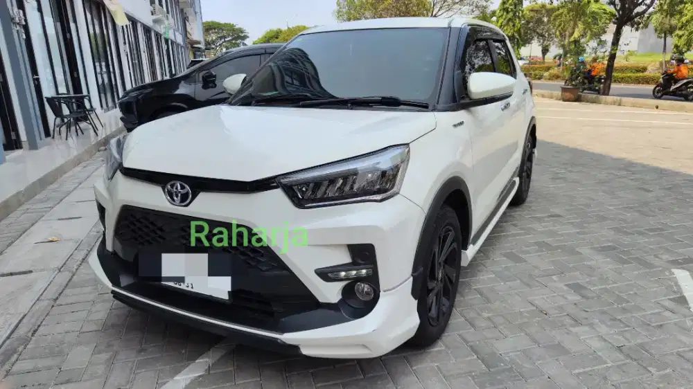 Toyota Raize 1.0 GR Sport Turbo 2021 Putih