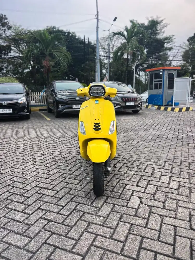 VESPA S 125 IGET FACELIFT 2022 KUNING -TERMURAH