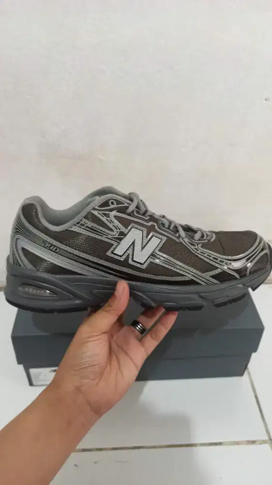 Jual Sepatu New Balance 740 grey