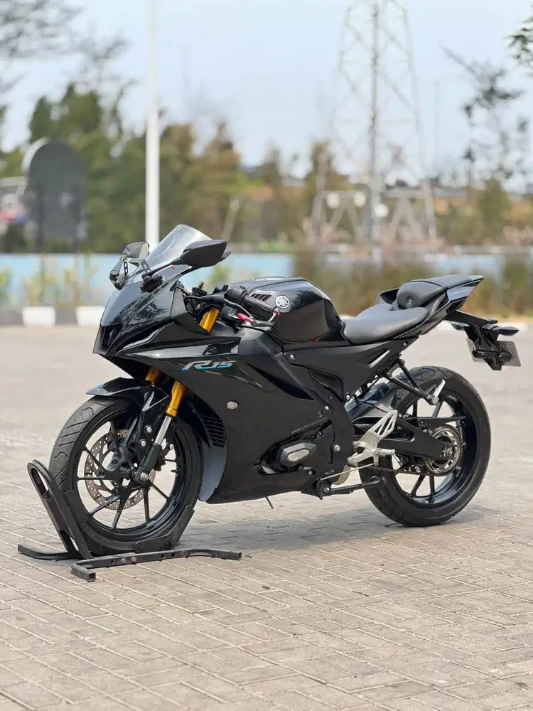 YAMAHA YZF R15 V4 2022 HITAM KM 5K PAJAK PANJANG SIAP RIDING