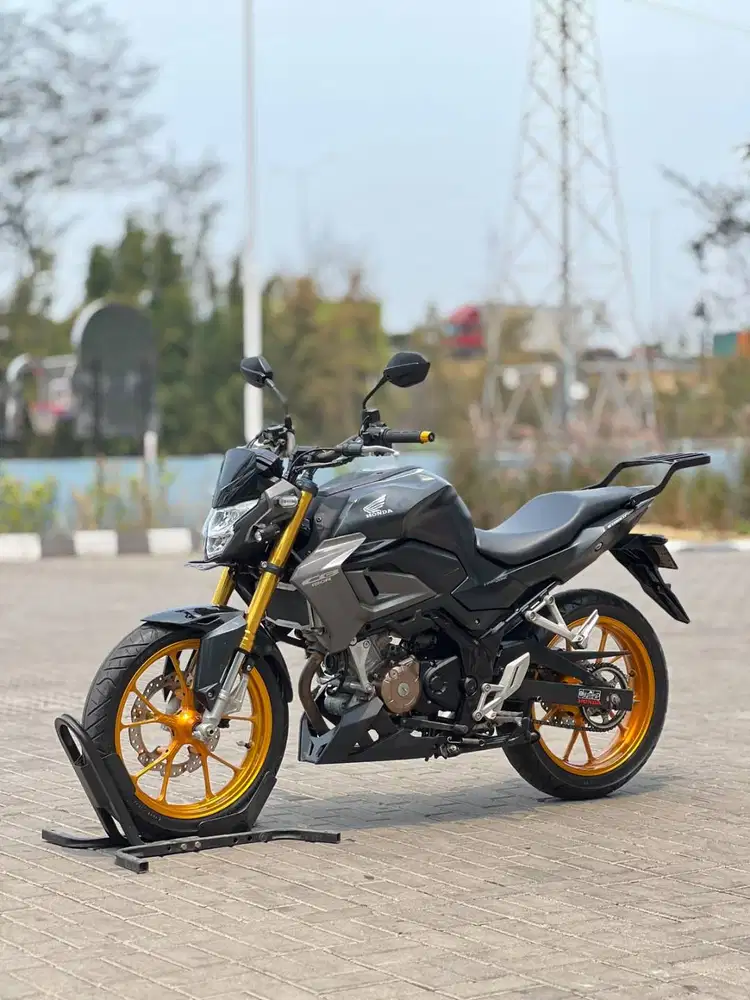 HONDA NEW CB150R 2021 BLACK KM RENDAH PAJAK HIDUP SIAP HARIAN