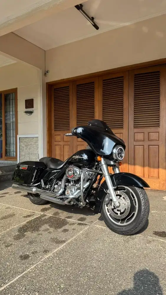 Harley Davidson Street Glide 2008 not road king sportster