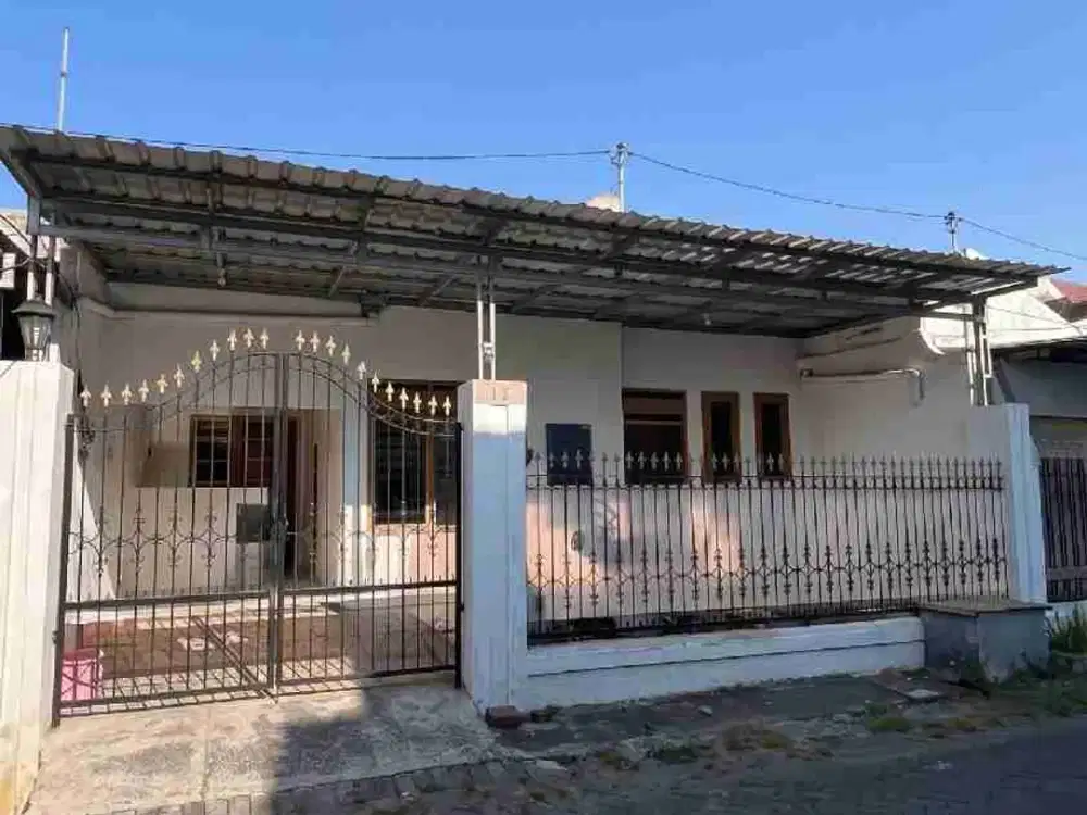 SEWA RUMAH 1.5 LANTAI LEBAK INDAH SURABAYA SEMI FURNISH
