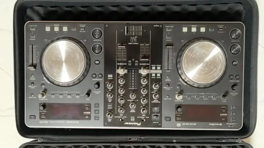 Pioneer XDJ R1 jarang pakai, mint condition