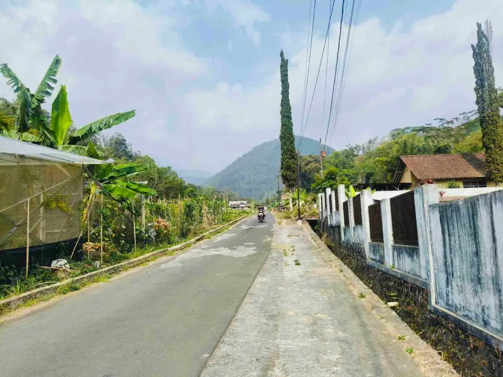 Rumah dan lahan Untuk Agrowisata Tawangmangu Karanganyar Bonus sumber air