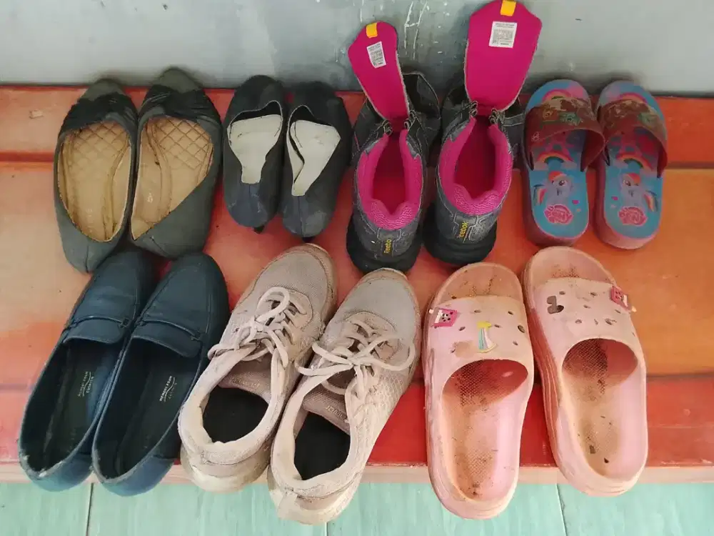 sepatu sendal preloved