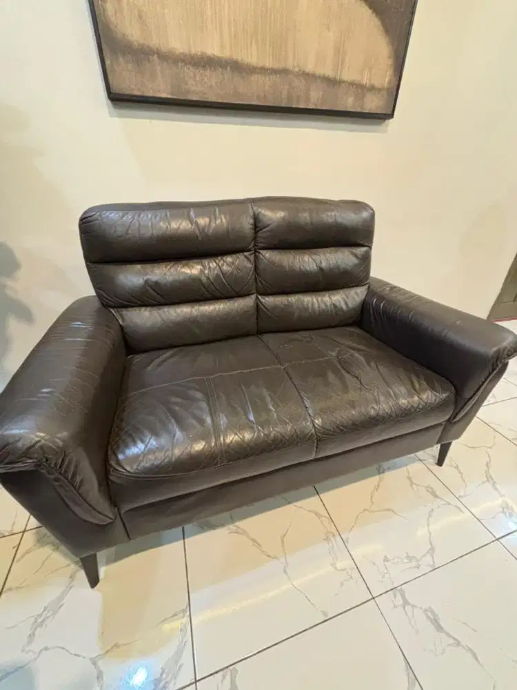 Sofa Kulit dan Meja kayu jati
