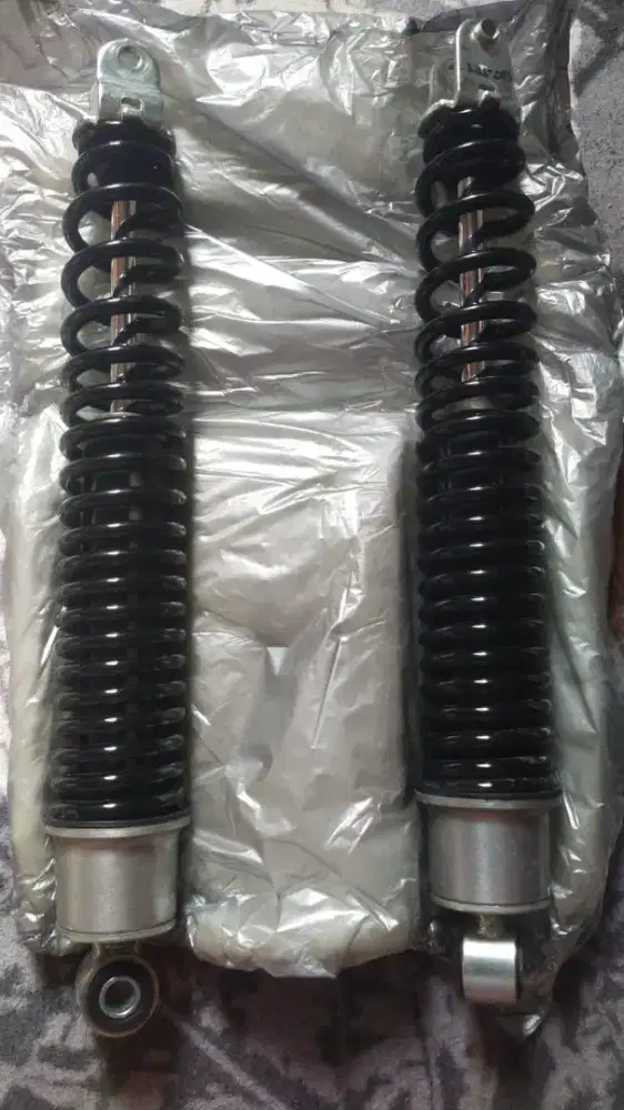 Dijual shock PCX 150 THN 2020
