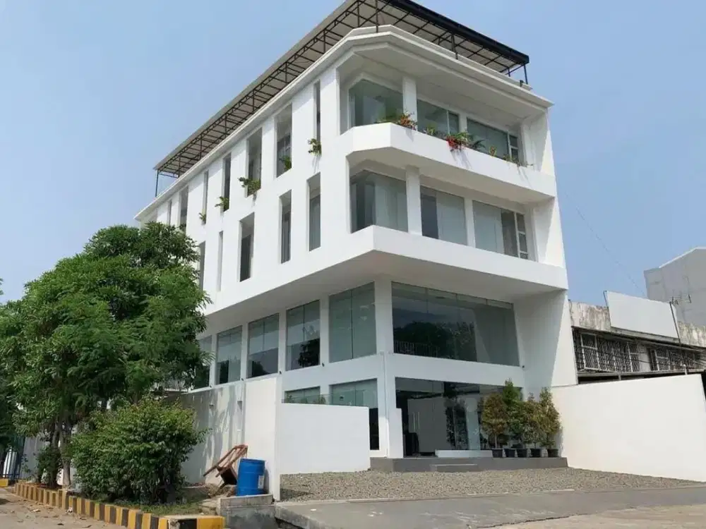 Dijual Ruko3,5 Lantai Muara Karang. Lokasi Strategis Siap Pakai