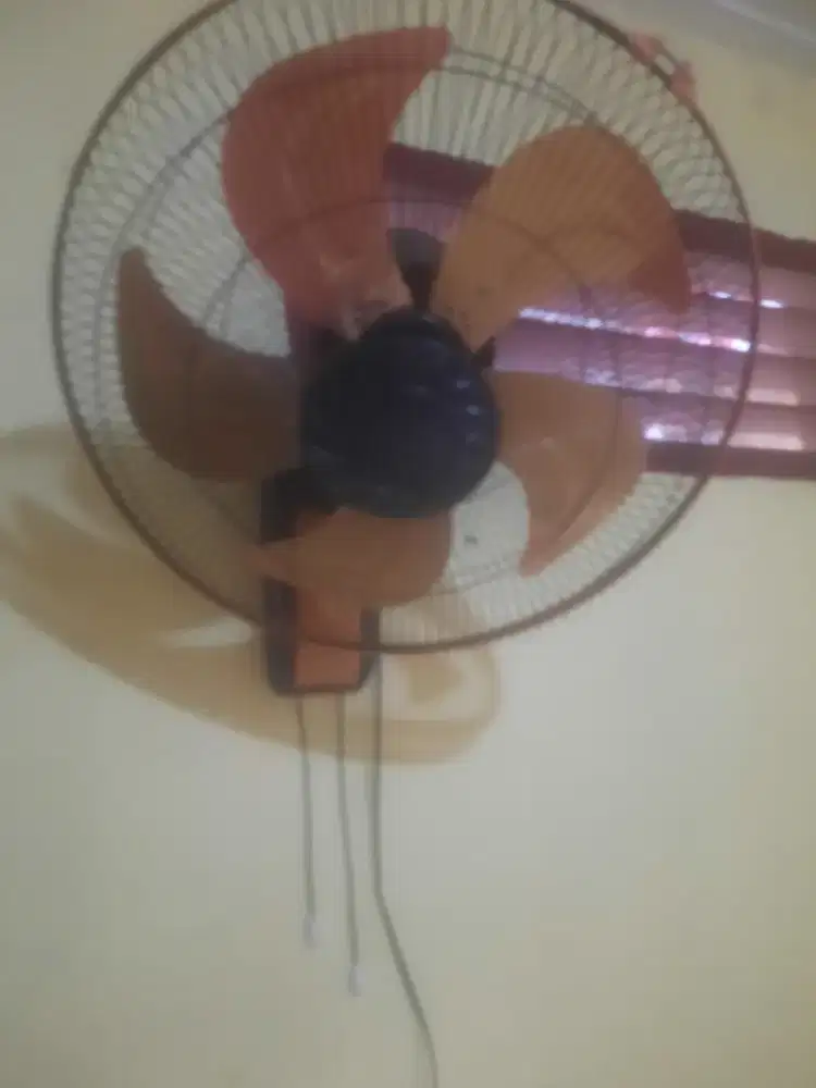 Kipas angin 18inch Kondisi normal