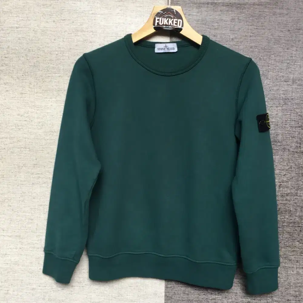 Jaket Crewneck STONE ISLAND green bottle Size 10