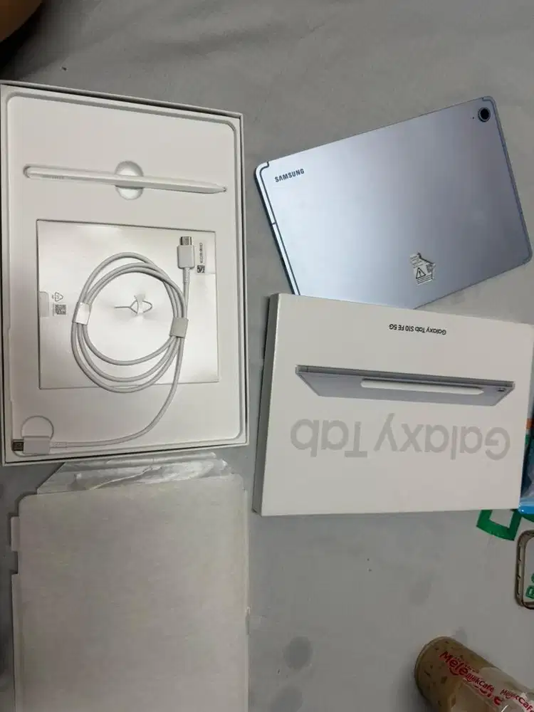 SAMSUNG TAB S10 FE ( 5G )