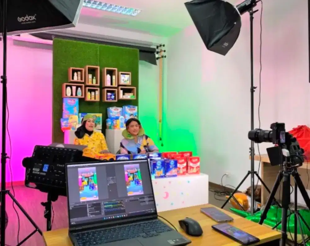 S/ Kos Hak Milik/Stand/KantorRy Dukuh Kupang diapit UWK & Dharma Mulya
