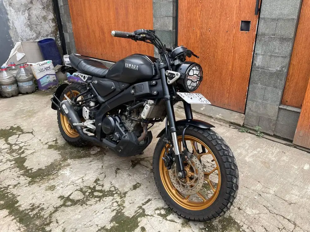 CASH Yamaha XSR 155