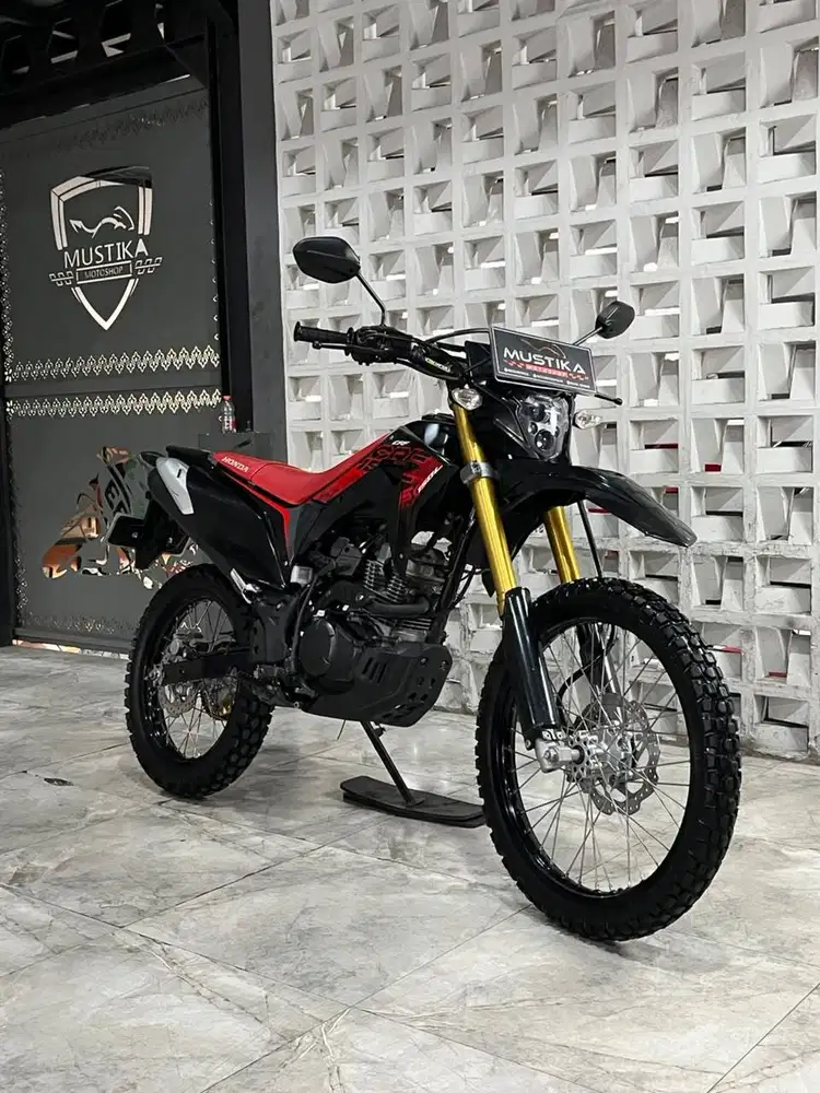 MOTOR TRAIL TANGGUH! HONDA CRF 150L 2022 KM 27Rb – Siap Trabas!