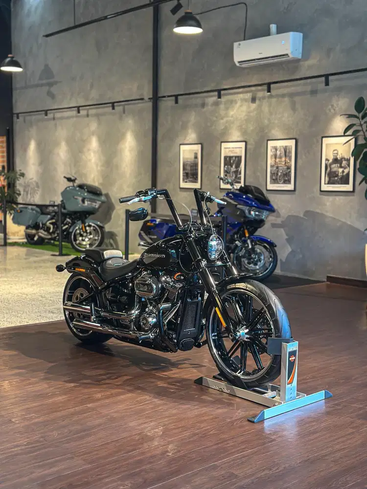 H-D Softail Breakout 114 Ci Full Paper Acc ++ istimewa siap blarr