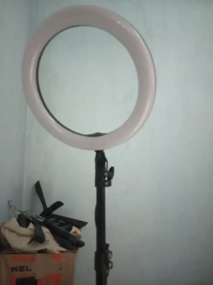 Tripod bekas dijual cepat