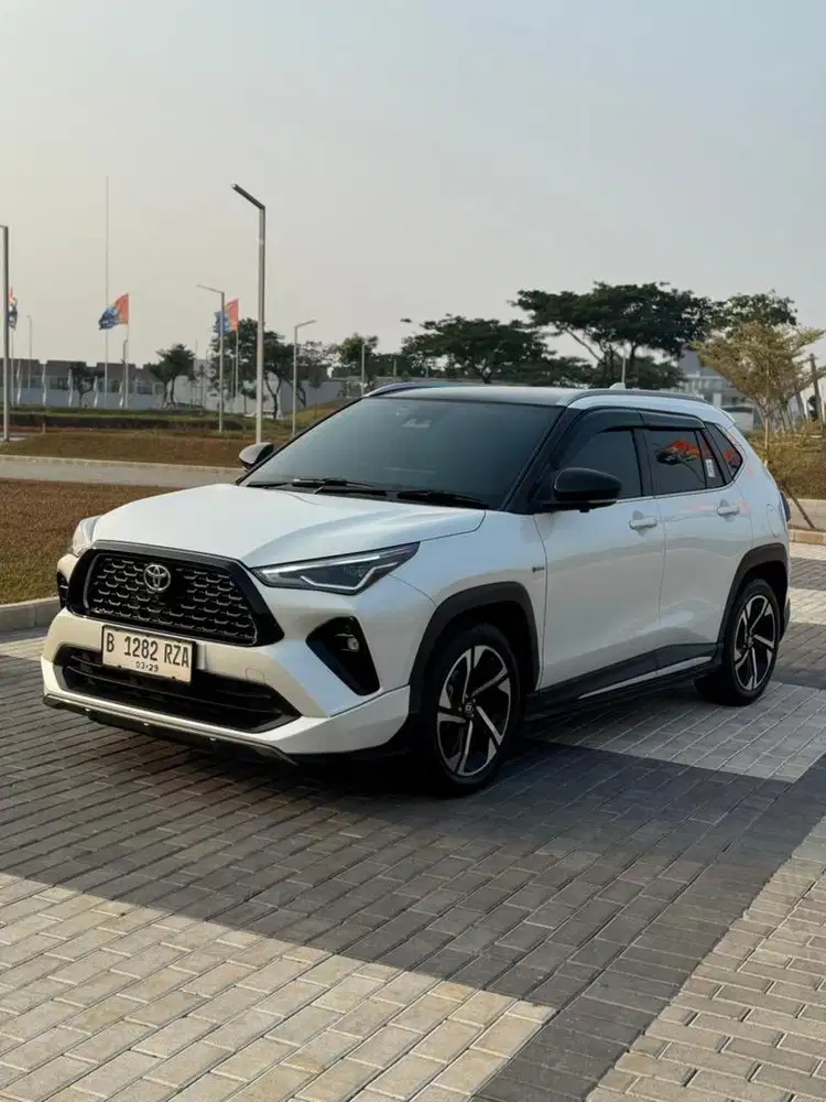 TOYOTA YARIS CROSS HYBRID TSS MATIC AT PUTIH 2023 GENAP