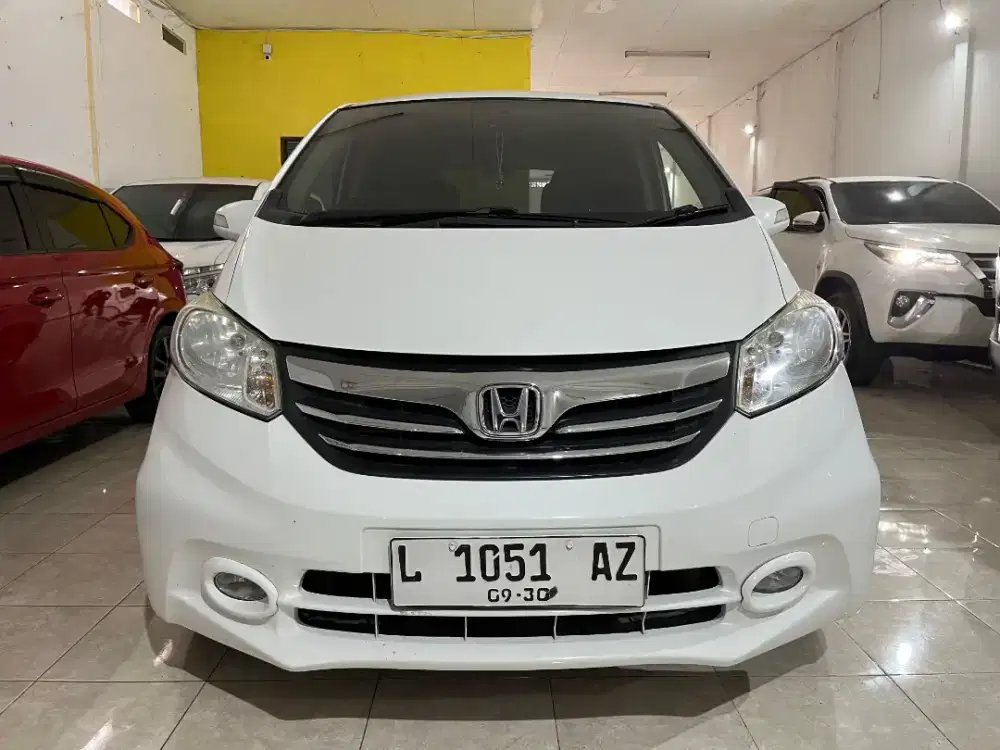 HONDA FREED 1.5 S 2015  Odo 77 RB