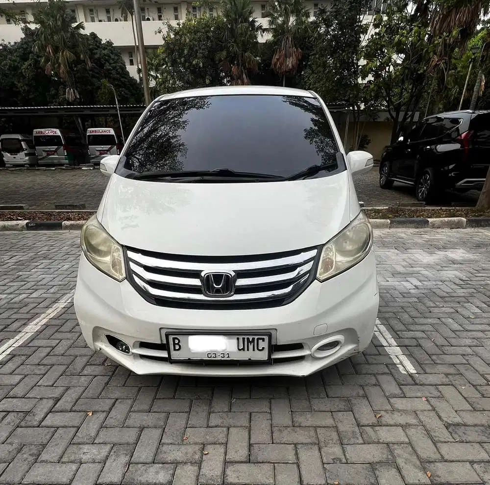 Honda Freed 2014 Bensin