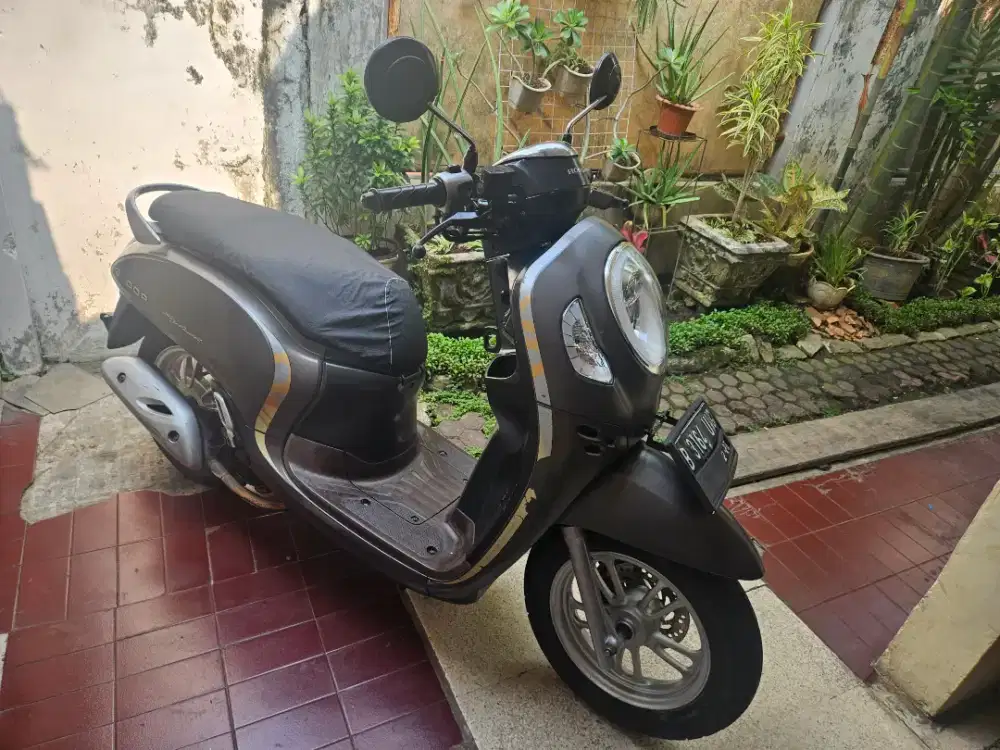 Honda Scoopy keyless 2021 Abu-abu orisinil.