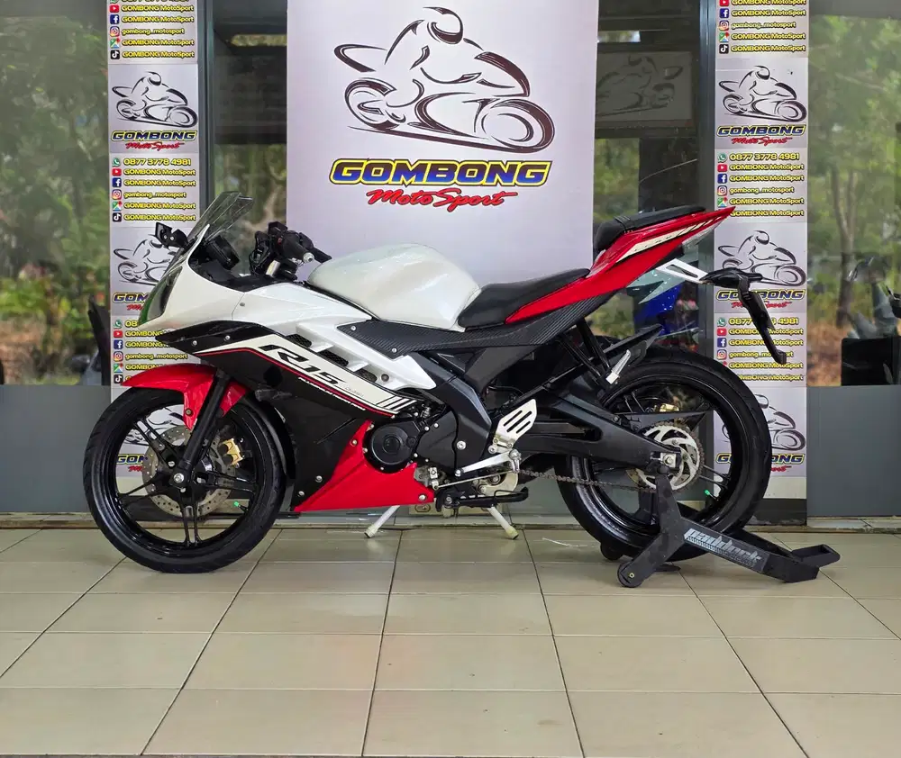 YAMAHA R15 V2 2016 ISTIMEWA