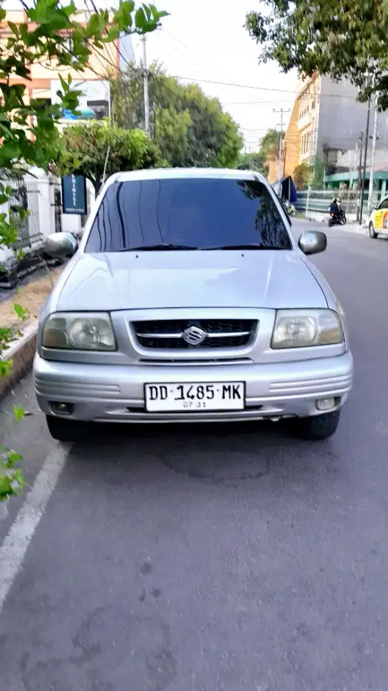 Jual mobil escudo istimewa