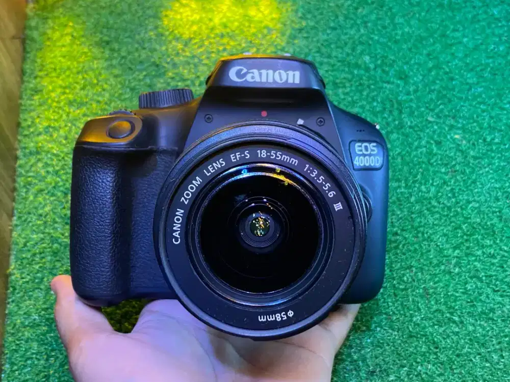 Kamera Canon EOS 4000D