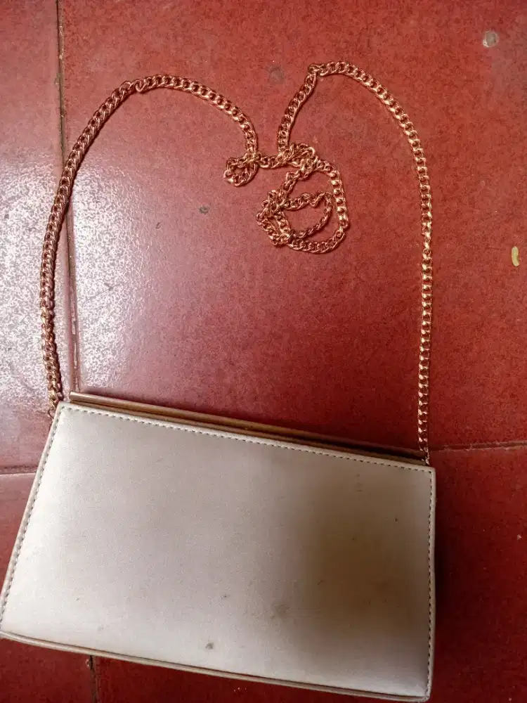 Tas wanita C&K siap pakai