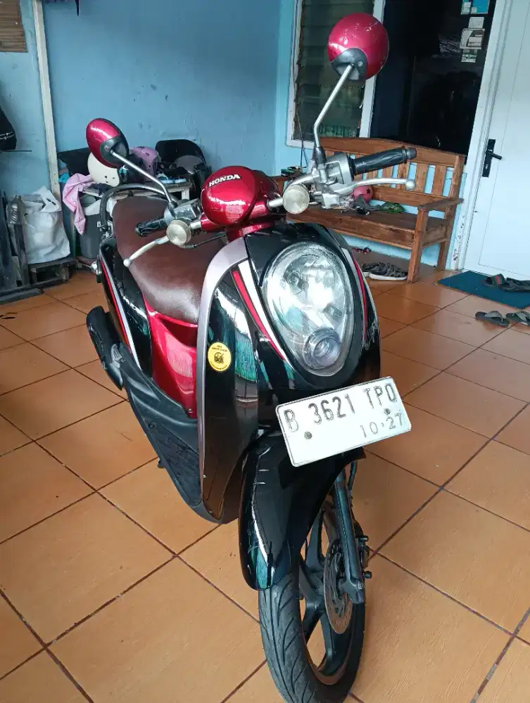 Scoopy tahun 2012