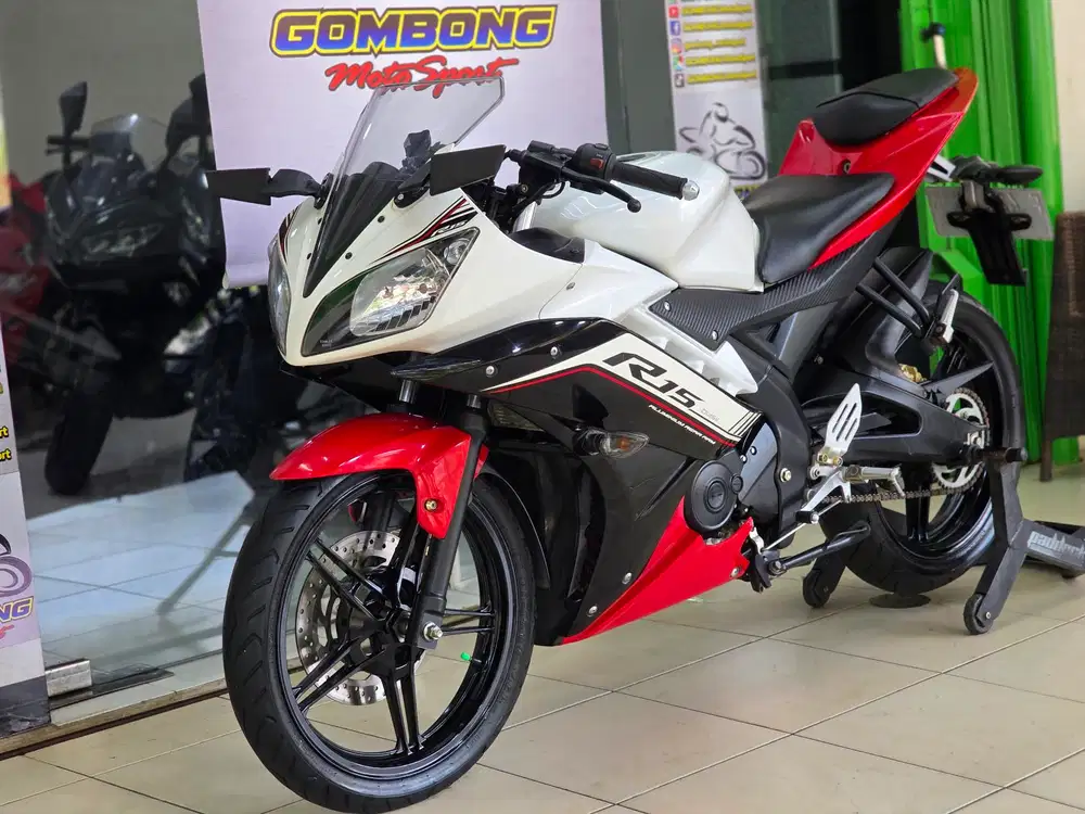 YAMAHA R15 V2 2016 ISTIMEWA
