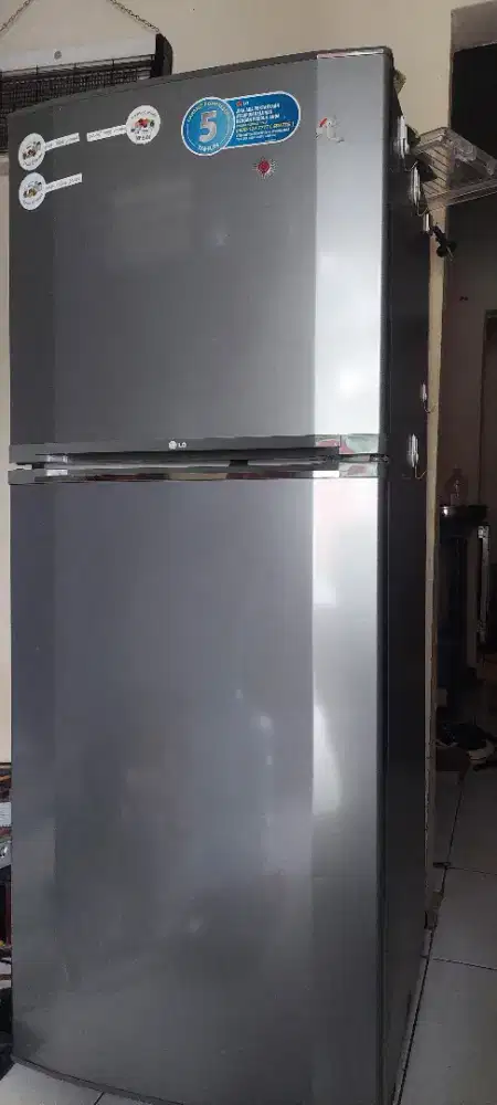 Kulkas 2 pintu LG