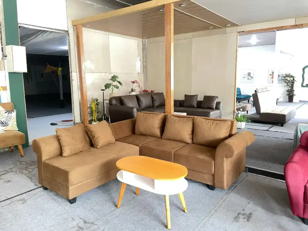 Sofa tamu sudut L warna coklat