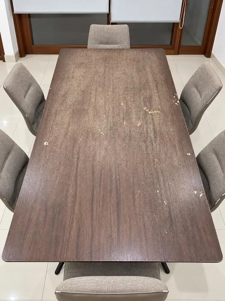 Meja Makan Atria 6 Kursi